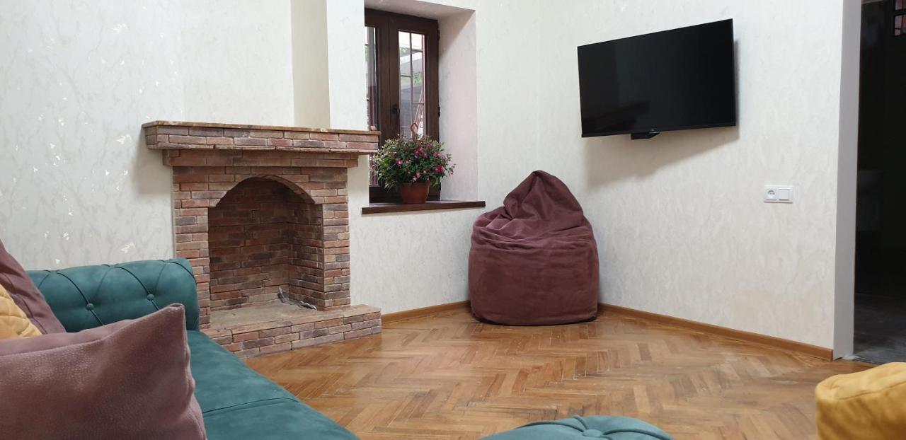 Lalis Apartment Tbilisi Ngoại thất bức ảnh